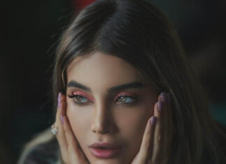 Celebrity Make-up Artist Gary Meyers Shows you His Beauty Tricks